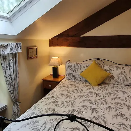 Delph House Draughton