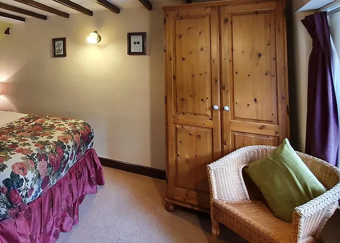 Delph House Draughton