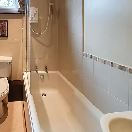 Delph House Tatil Evi *