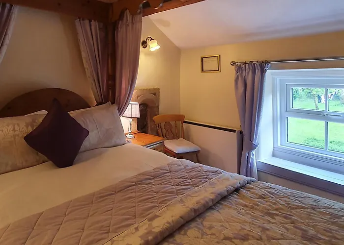 Дом отдыха Delph House *