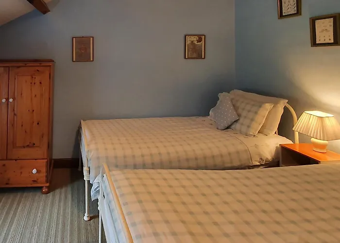 Дом отдыха Delph House *